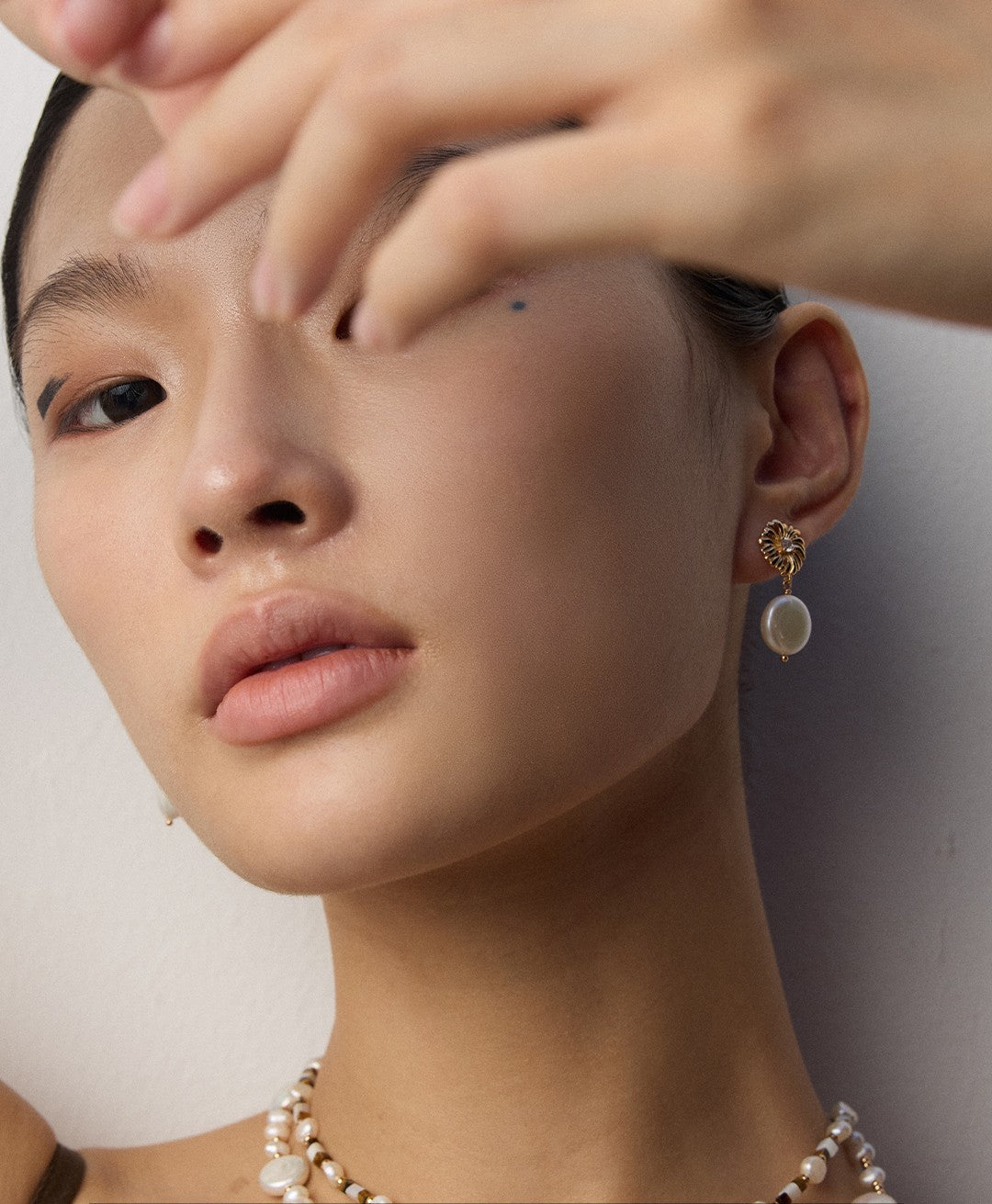 【Keliana】S925上品パール×フラワーモチーフピアス｜華やか揺れ感｜ギフト対応