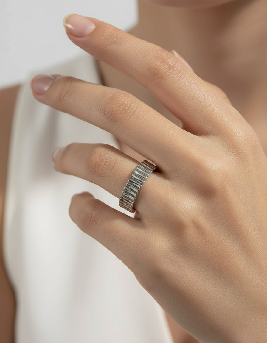 【Keliana】S925ミニマルテクスチャーリング｜2色選択可（ゴールド／シルバー）｜ギフト対応