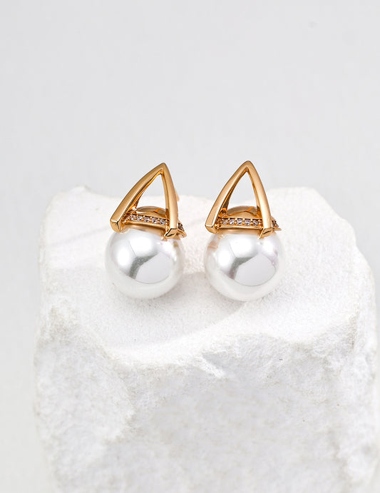 【Keliana】S925大粒パール×トライアングルピアス｜2色選択可｜ギフト対応